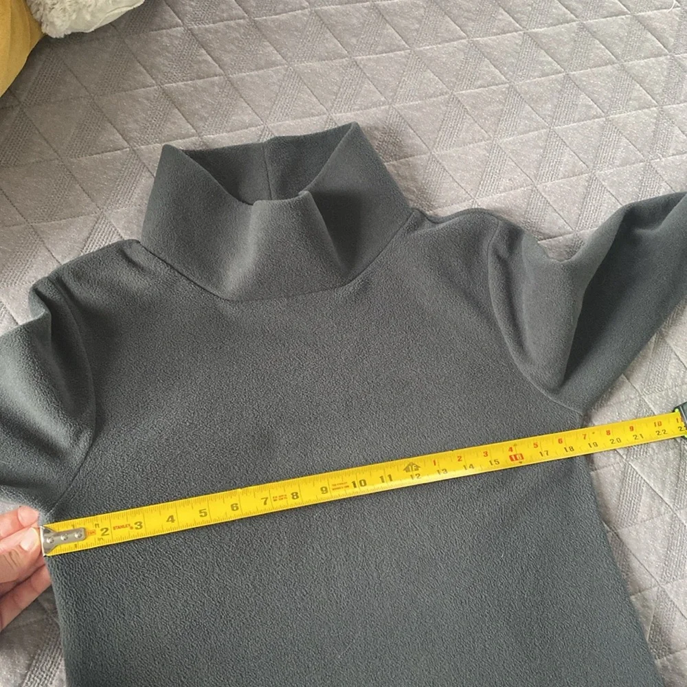 Dudley Stephens Cobble Hill Vello Fleece Turtleneck Steel Grey - Picture 9 of 10